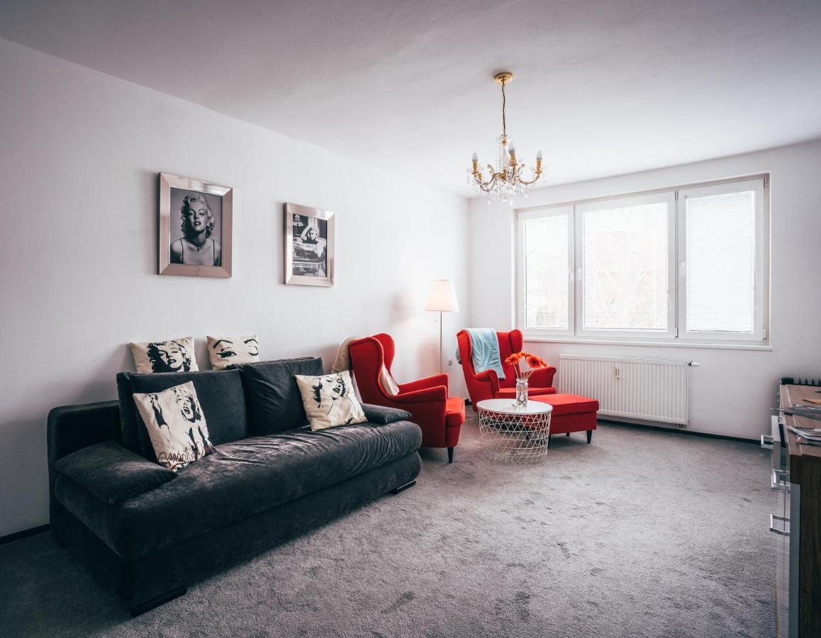 Marilyn Apartment